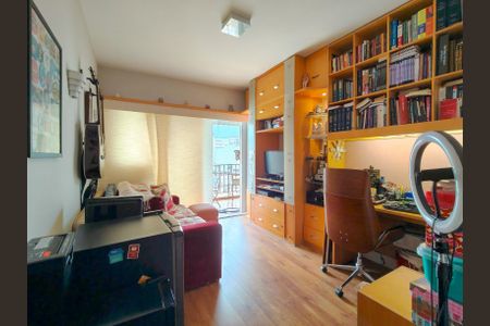 Apartamento à venda com 143m², 3 quartos e 2 vagas Apartamento à venda com 143m², 3 quartos e 2 vagasQuarto 2