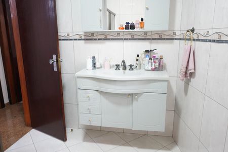 Casa à venda com 227m², 3 quartos e 5 vagasBanheiro