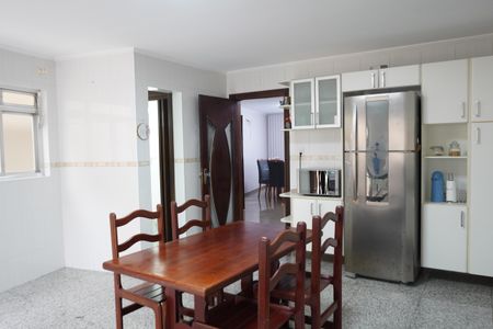 Casa à venda com 227m², 3 quartos e 5 vagasCozinha