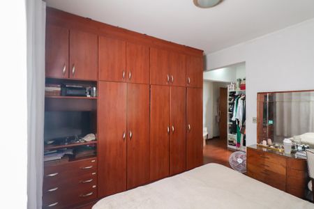 Apartamento à venda com 140m², 3 quartos e 2 vagas Apartamento à venda com 140m², 3 quartos e 2 vagasSuíte