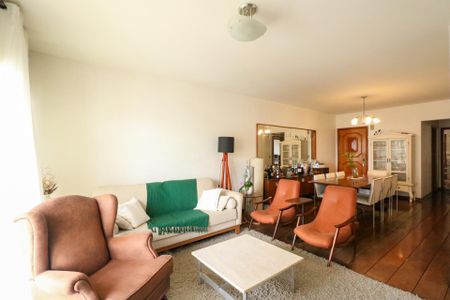 Apartamento à venda com 140m², 3 quartos e 2 vagas Apartamento à venda com 140m², 3 quartos e 2 vagasSala