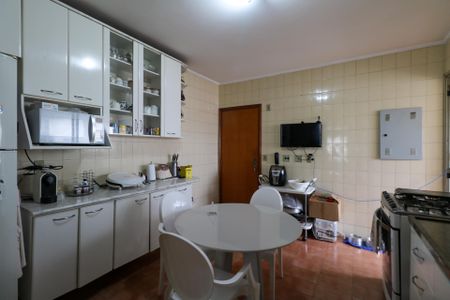 Apartamento à venda com 140m², 3 quartos e 2 vagas Apartamento à venda com 140m², 3 quartos e 2 vagasCozinha