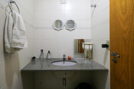Apartamento à venda com 140m², 3 quartos e 2 vagas Apartamento à venda com 140m², 3 quartos e 2 vagasLavabo
