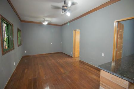 Sala de casa para alugar com 2 quartos, 65m² em Tribobó, São Gonçalo