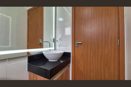 Apartamento para alugar com 45m², 2 quartos e 1 vaga Apartamento para alugar com 45m², 2 quartos e 1 vagaBanheiro