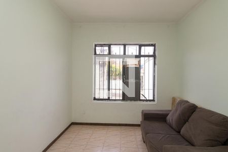 Casa à venda com 3 quartos, 100m² em Vila Tolstoi, São Paulo