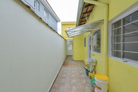 Casa para alugar com 65m², 2 quartos e 1 vagaQuintal