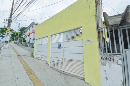 Casa para alugar com 65m², 2 quartos e 1 vagaFachada