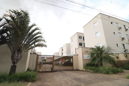 Apartamento para alugar com 50m², 2 quartos e 1 vagaFachada e portaria