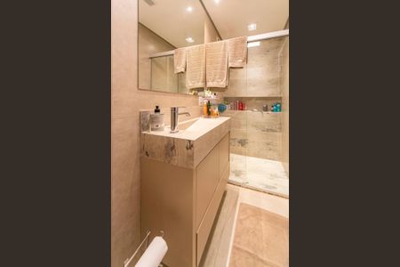 Apartamento à venda com 140m², 2 quartos e 4 vagasBanheiro  do Quarto 2