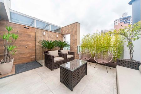 Apartamento à venda com 140m², 2 quartos e 4 vagasVaranda da Cobertura