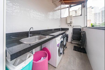 Apartamento à venda com 140m², 2 quartos e 4 vagasÁrea de Serviço