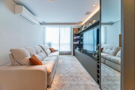 Apartamento à venda com 140m², 2 quartos e 4 vagasSala