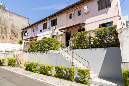 Casa de condomínio à venda com 90m², 3 quartos e sem vaga Casa de condomínio à venda com 90m², 3 quartos e sem vagaFachada