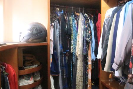 Apartamento à venda com 240m², 3 quartos e 4 vagasCloset da suíte 2