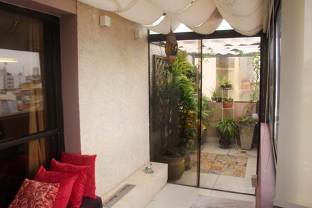 Apartamento à venda com 240m², 3 quartos e 4 vagasVaranda