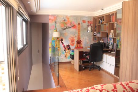 Apartamento à venda com 240m², 3 quartos e 4 vagasSala de TV