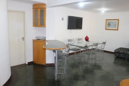 Apartamento à venda com 240m², 3 quartos e 4 vagasÁrea comum - Salão de festas