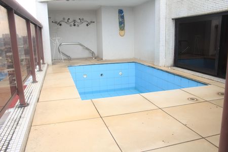 Apartamento à venda com 240m², 3 quartos e 4 vagasVaranda gourmet