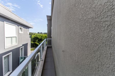 Casa de condomínio à venda com 430m², 4 quartos e 6 vagas Casa de condomínio à venda com 430m², 4 quartos e 6 vagasSacada