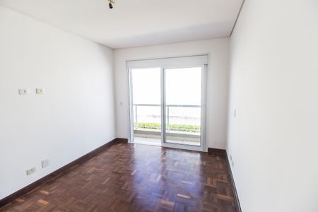 Casa de condomínio à venda com 430m², 4 quartos e 6 vagas Casa de condomínio à venda com 430m², 4 quartos e 6 vagasSuíte 4