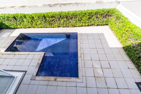 Casa de condomínio à venda com 430m², 4 quartos e 6 vagas Casa de condomínio à venda com 430m², 4 quartos e 6 vagasVista da Suíte