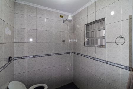 Casa à venda com 250m², 5 quartos e 2 vagas Casa à venda com 250m², 5 quartos e 2 vagasBanheiro 2