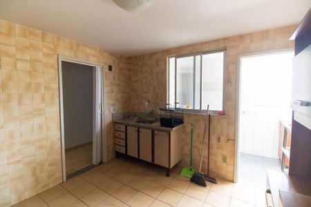 Apartamento à venda com 140m², 3 quartos e 1 vaga Apartamento à venda com 140m², 3 quartos e 1 vagaCozinha