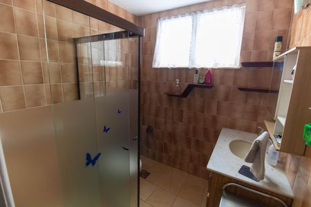 Apartamento à venda com 140m², 3 quartos e 1 vaga Apartamento à venda com 140m², 3 quartos e 1 vagaBanheiro da Suíte