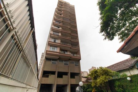 Apartamento à venda com 140m², 3 quartos e 1 vaga Apartamento à venda com 140m², 3 quartos e 1 vagaFachada