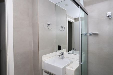 Apartamento para alugar com 134m², 2 quartos e 2 vagas Apartamento para alugar com 134m², 2 quartos e 2 vagasBanheiro da Suíte