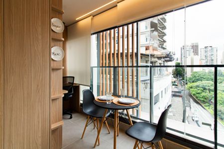 Varanda de apartamento para alugar com 1 quarto, 41m² em Perdizes, São Paulo