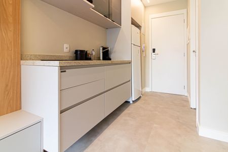 Cozinha de apartamento para alugar com 1 quarto, 41m² em Perdizes, São Paulo