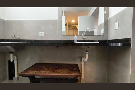 Studio para alugar com 38m², 1 quarto e sem vaga Studio para alugar com 38m², 1 quarto e sem vagaBanheiro