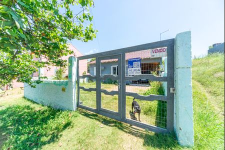 Casa para alugar com 216m², 2 quartos e 2 vagasFachada