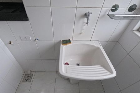 Apartamento para alugar com 150m², 3 quartos e 1 vagaÁrea de Serviço - 1º Piso