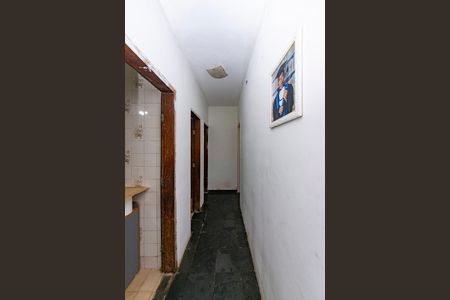 Casa à venda com 200m², 3 quartos e 2 vagasCorredor