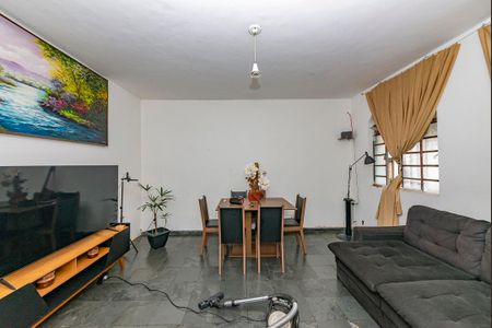 Sala de casa à venda com 3 quartos, 200m² em Salgado Filho, Belo Horizonte