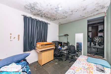 Casa à venda com 200m², 3 quartos e 2 vagasQuarto 2