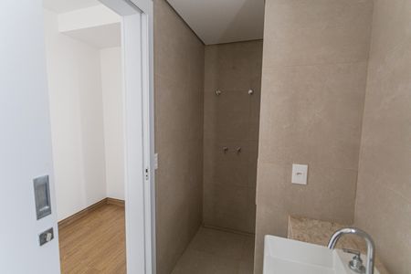 Apartamento para alugar com 155m², 2 quartos e 3 vagasBanheiro da Suíte 1