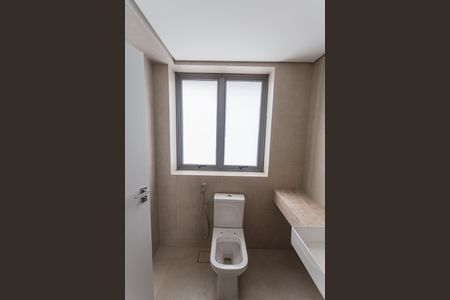 Apartamento para alugar com 155m², 2 quartos e 3 vagasBanheiro da Suíte 2