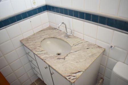 Apartamento para alugar com 55m², 2 quartos e 1 vagaBanheiro