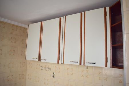 Apartamento para alugar com 55m², 2 quartos e 1 vagaCozinha - Armários