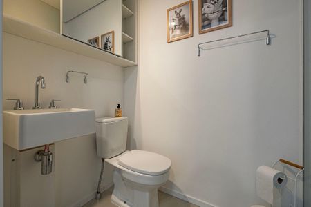 Studio para alugar com 25m², 1 quarto e sem vaga Studio para alugar com 25m², 1 quarto e sem vagaBanheiro