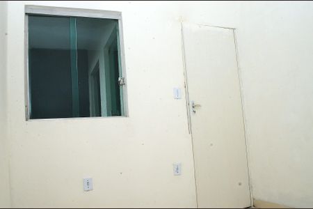Quarto 1 de casa à venda com 2 quartos, 60m² em Goiânia, Belo Horizonte