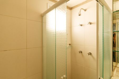 Apartamento à venda com 139m², 4 quartos e 2 vagasBanheiro da Suíte 3