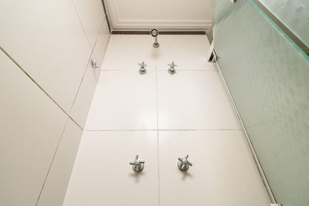 Apartamento à venda com 139m², 4 quartos e 2 vagasBanheiro da Suíte 2