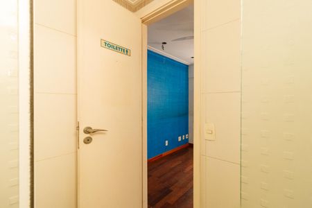 Apartamento à venda com 139m², 4 quartos e 2 vagasBanheiro da Suíte 3