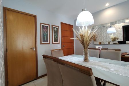 Apartamento à venda com 90m², 3 quartos e 1 vaga Apartamento à venda com 90m², 3 quartos e 1 vagaSala