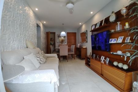 Apartamento à venda com 90m², 3 quartos e 1 vaga Apartamento à venda com 90m², 3 quartos e 1 vagaSala